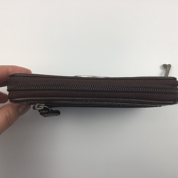 Fossil Key-Per Zip Around Wristlet Wallet - Picture 5 of 16